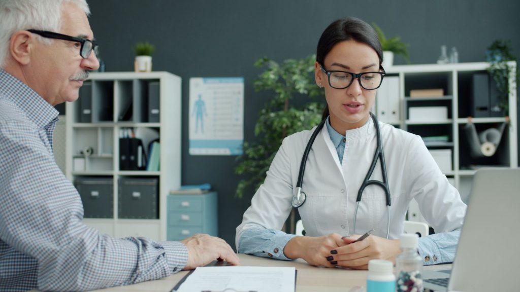Consultation médicale : le médecin décide de la date de début de l'arrêt